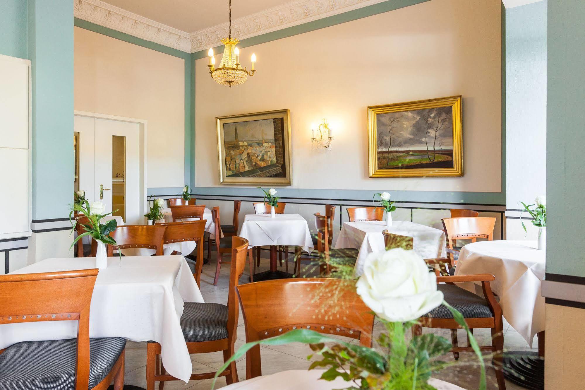 Park Am Lindenplatz Hotel